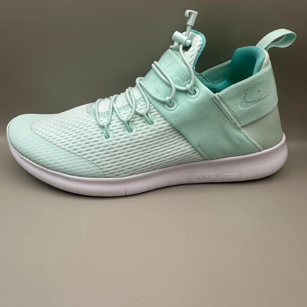 Nike Women's Mint Green Sneakers